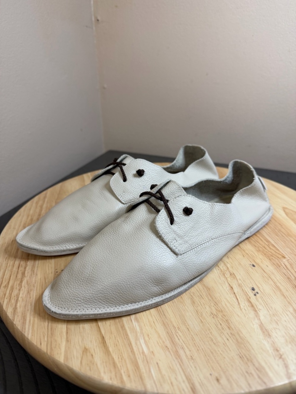 Hobes women’s laces shoes